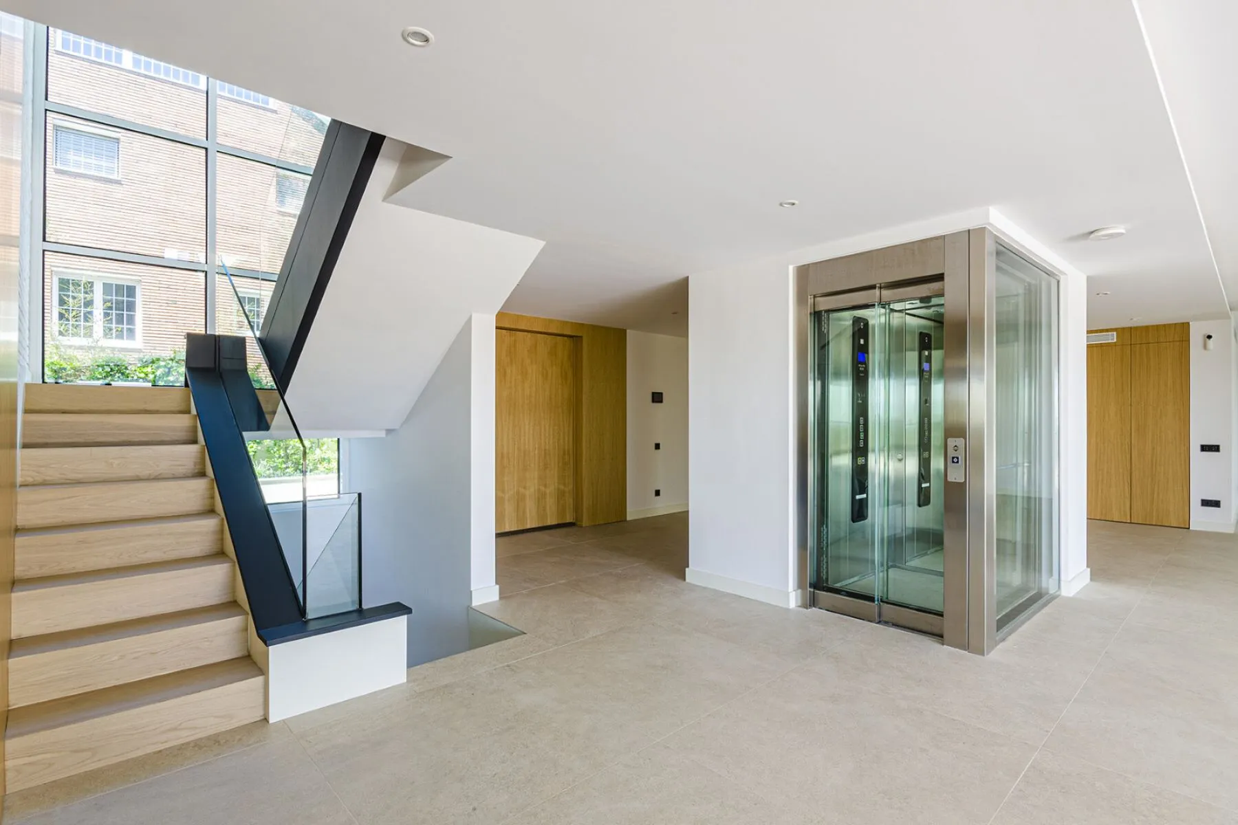 House in Barcelona, Spain 5 bedrooms,  No. 141102
