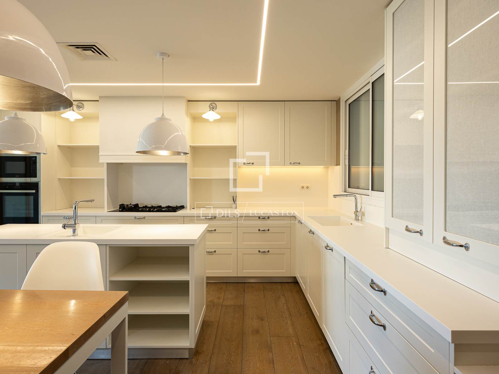 Wohnung in Barcelona, Spanien 5 Schlafzimmer, 340 m2 Nr. 192601