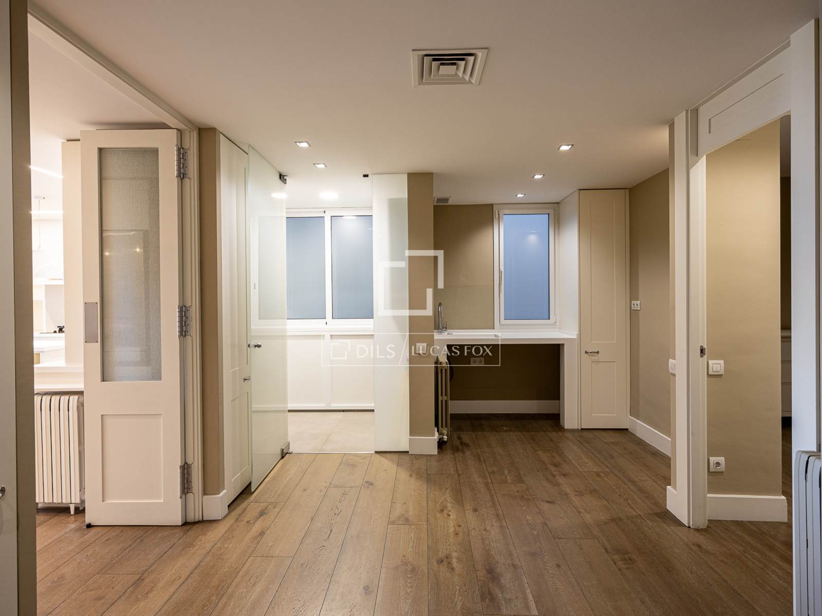 Wohnung in Barcelona, Spanien 5 Schlafzimmer, 340 m2 Nr. 192601