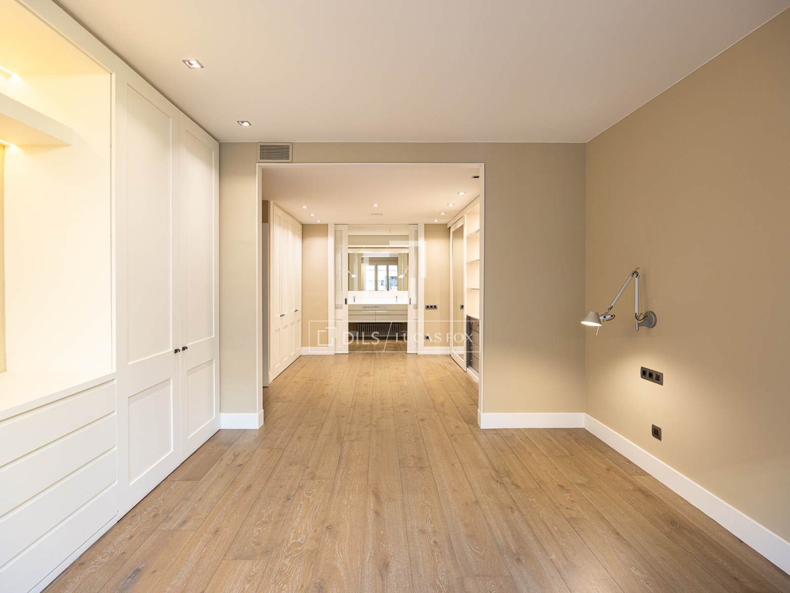 Wohnung in Barcelona, Spanien 5 Schlafzimmer, 340 m2 Nr. 192601