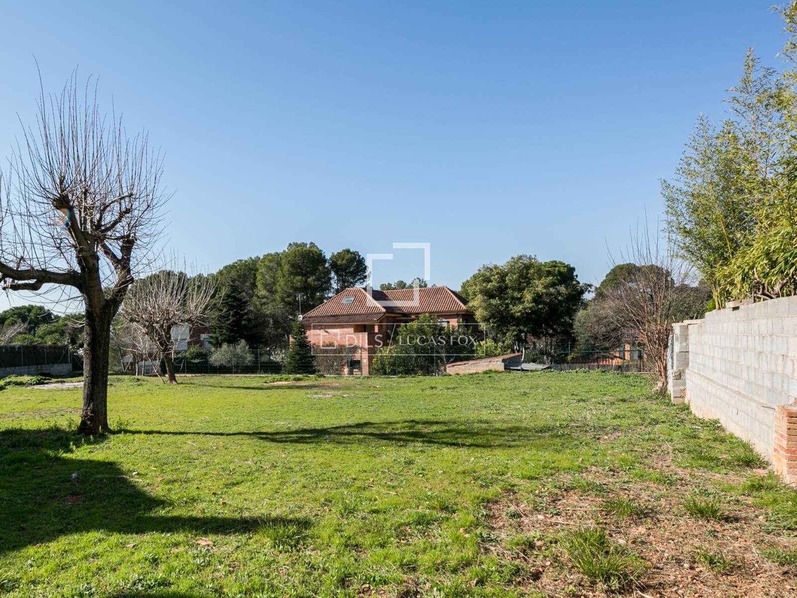 Land plot in Sant Cugat Del Valles, Barcelona, Spain 2048 sq.m. No. 192599
