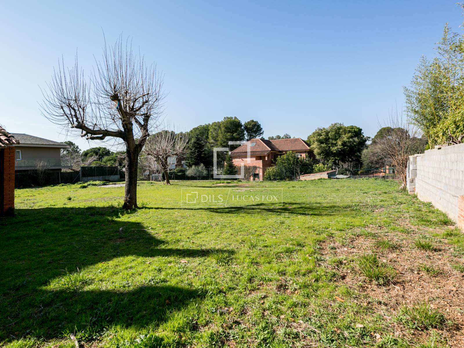 Land plot in Sant Cugat Del Valles, Barcelona, Spain 2048 sq.m. No. 192599