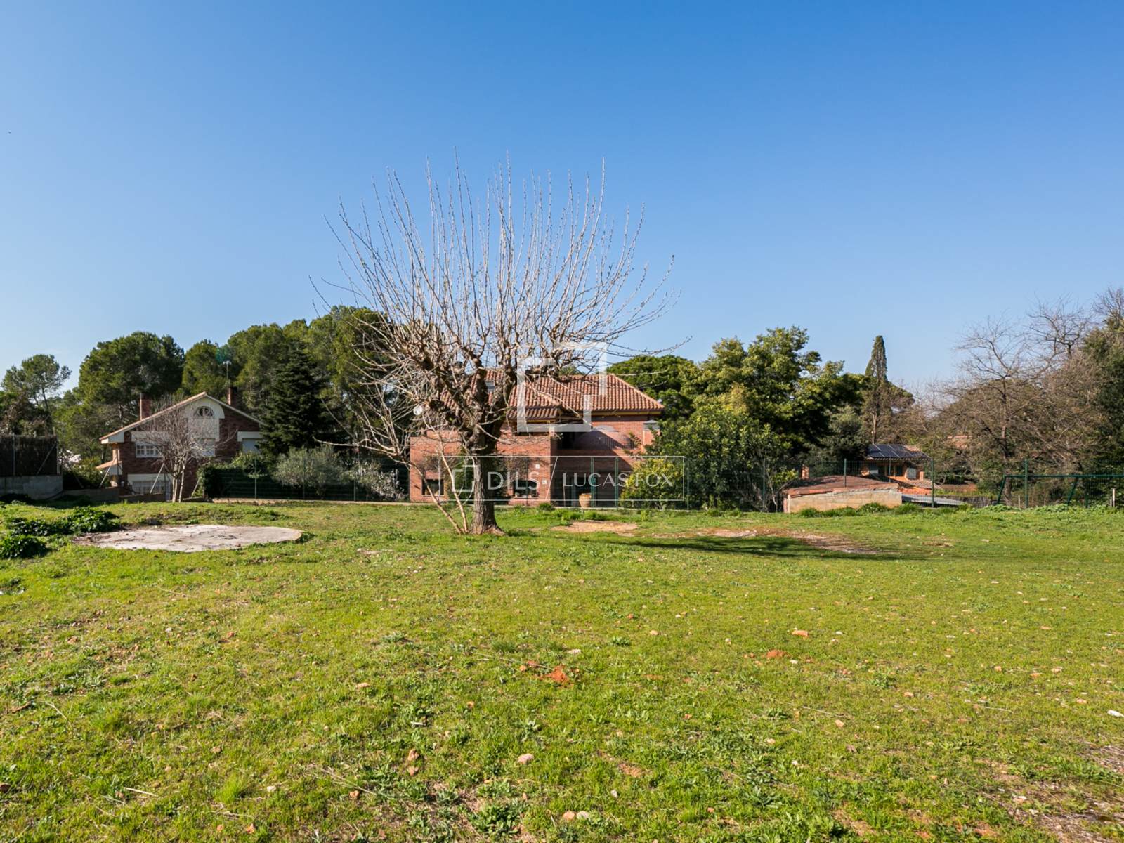 Land plot in Sant Cugat Del Valles, Barcelona, Spain 2048 sq.m. No. 192599