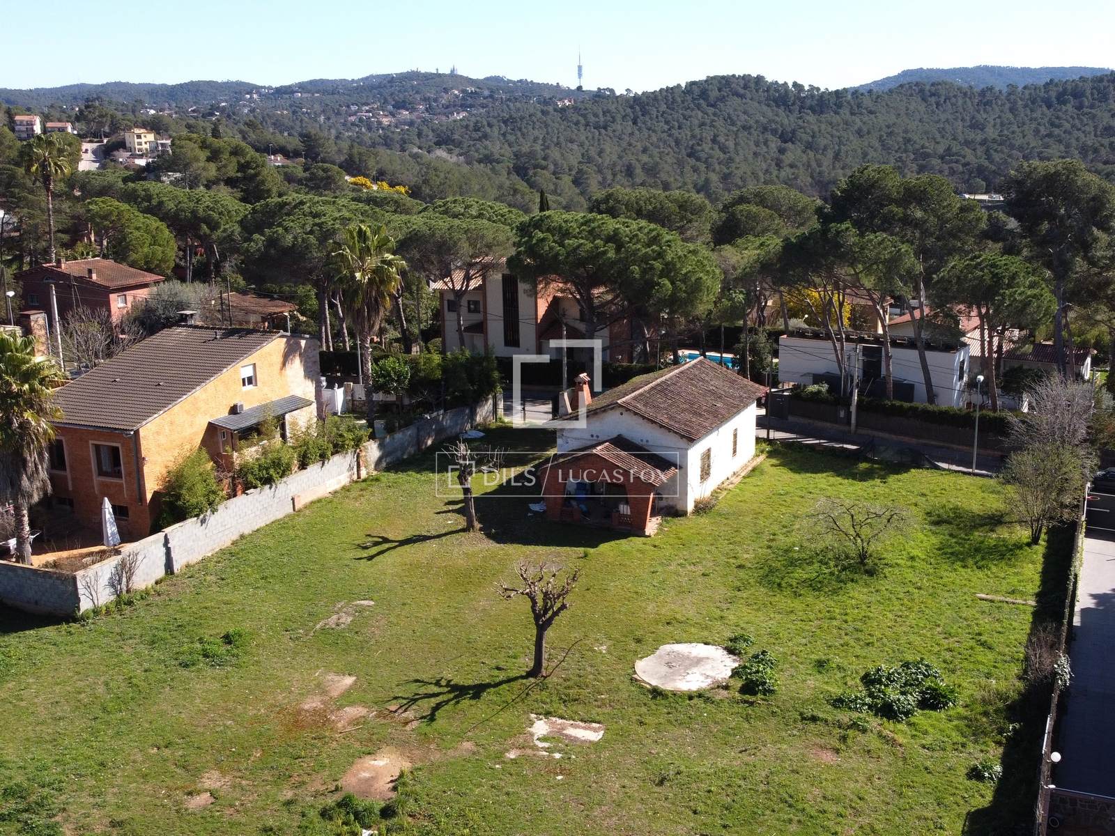 Land plot in Sant Cugat Del Valles, Barcelona, Spain 2048 sq.m. No. 192599