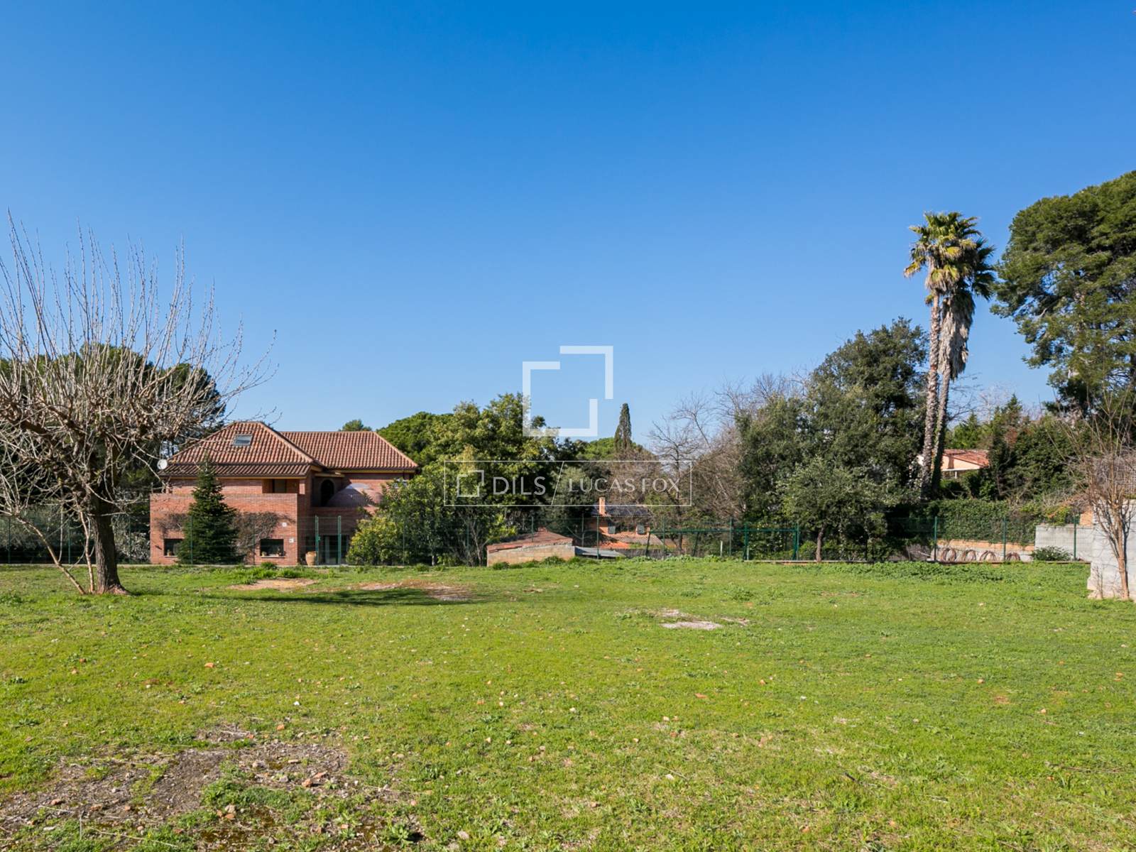 Land plot in Sant Cugat Del Valles, Barcelona, Spain 2048 sq.m. No. 192599