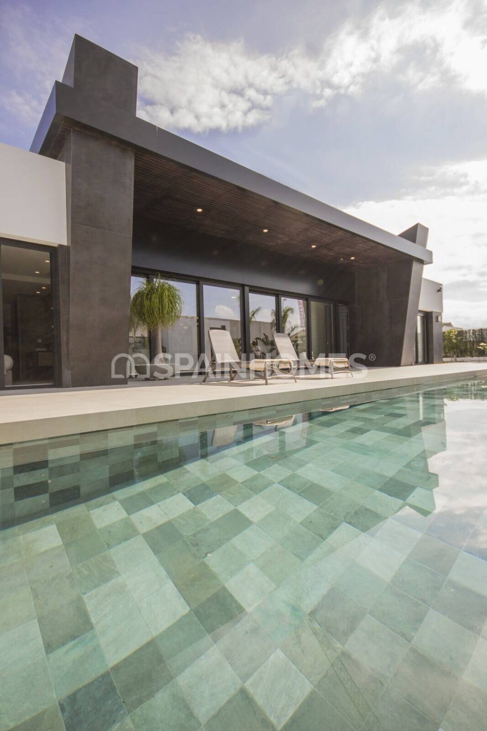 Villa in Rojales, Alicante, Spain 5 bedrooms, 290 sq.m. No. 187475