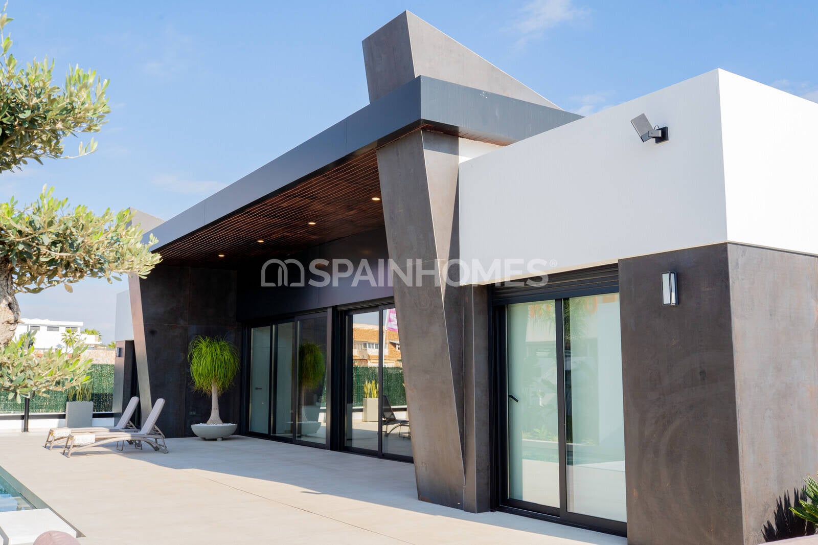 Villa in Rojales, Alicante, Spain 5 bedrooms, 290 sq.m. No. 187475
