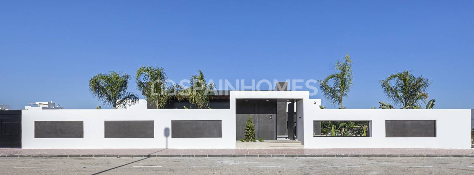 Villa in Rojales, Alicante, Spain 5 bedrooms, 290 sq.m. No. 187475