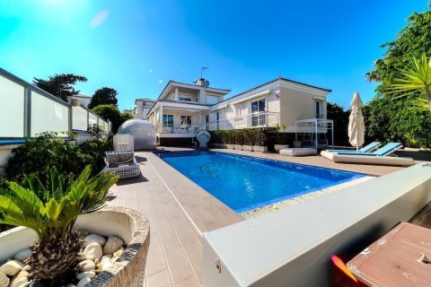 Villa à Torrevieja, Alicante, Espagne 5 chambres, 438 m2 No. 165584
