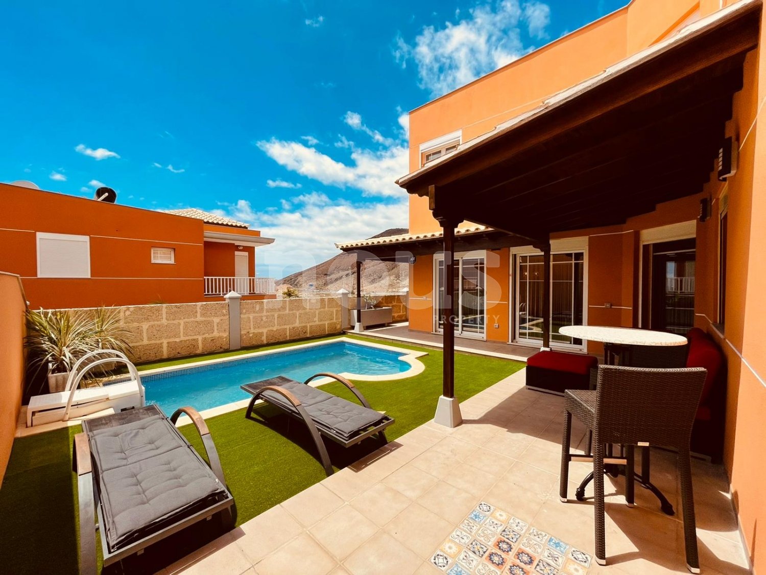 Villa in Los Cristianos, Tenerife, Spanien 4 Schlafzimmer, 345 m2 Nr. 103088