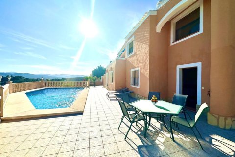 Villa a Javea, Alicante, Spagna 4 camere da letto, 242 mq. N° 156049