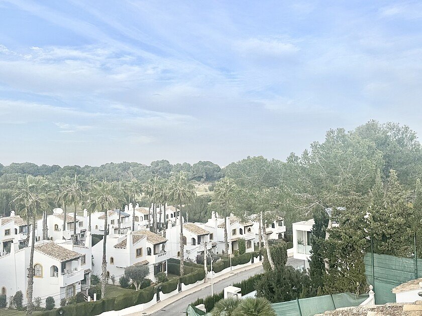 Villa i Villamartin, Alicante, Spanien 4 sovrum, 150 kvm. Nr. 111160