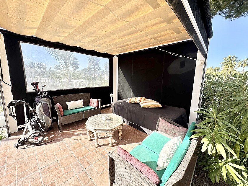Villa i Villamartin, Alicante, Spanien 4 sovrum, 150 kvm. Nr. 111160