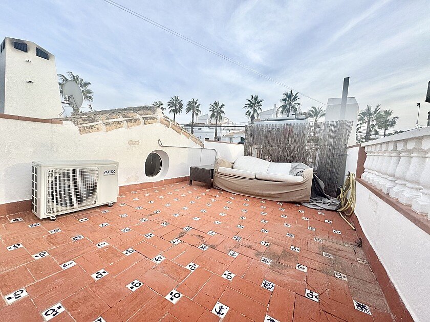 Villa i Villamartin, Alicante, Spanien 4 sovrum, 150 kvm. Nr. 111160