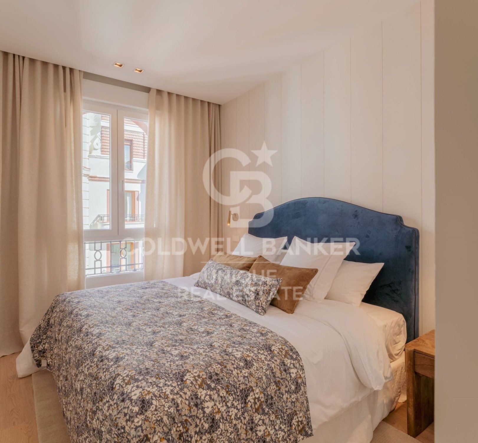 Wohnung in Madrid, Spanien 2 Schlafzimmer, 98 m2 Nr. 179136