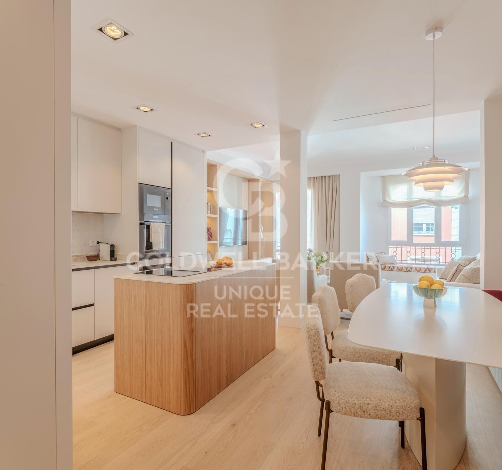 Wohnung in Madrid, Spanien 2 Schlafzimmer, 98 m2 Nr. 179136