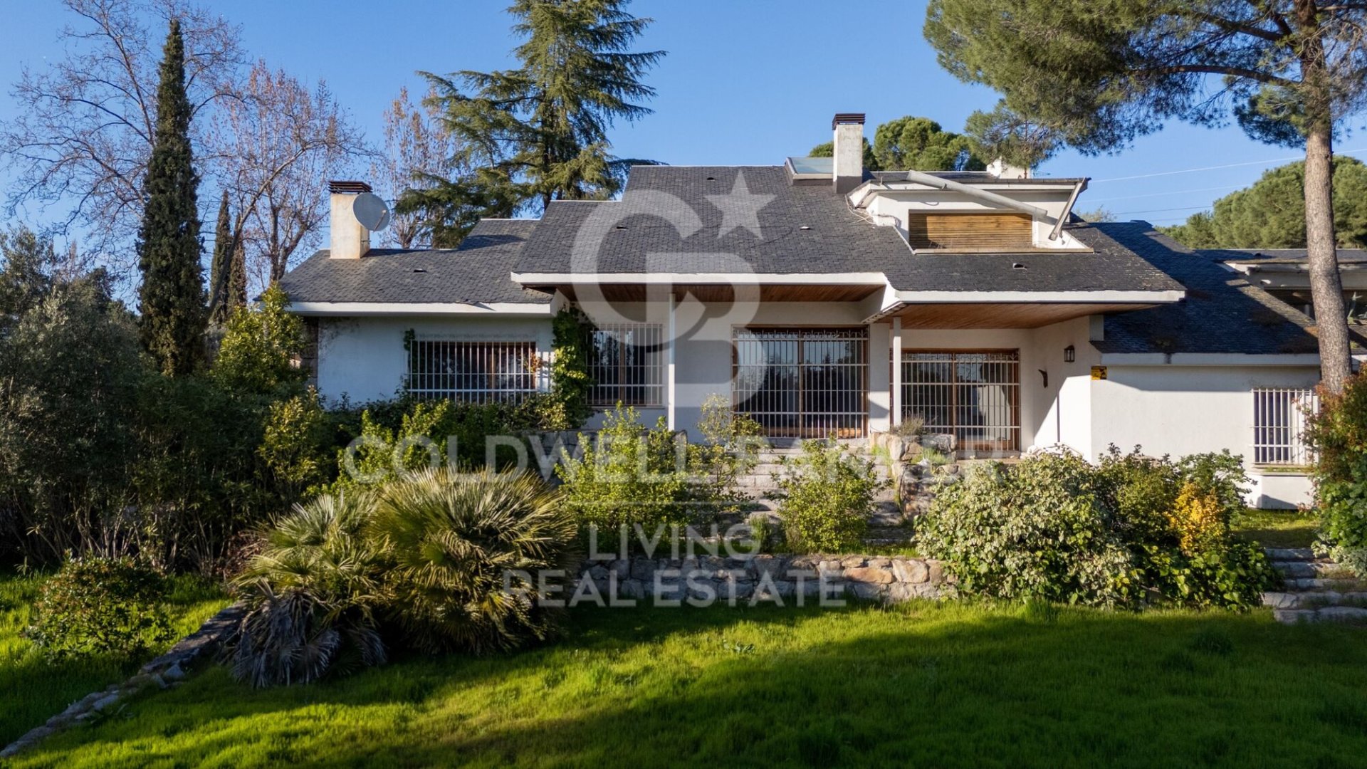 Hus i Pozuelo de Alarcon, Madrid, Spanien 7 sovrum, 581 kvm. Nr. 179133