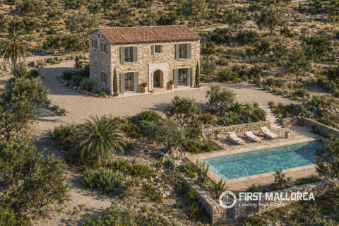 Land plot in Campos, Mallorca, Spain 4 bedrooms, 21393 sq.m. No. 168660