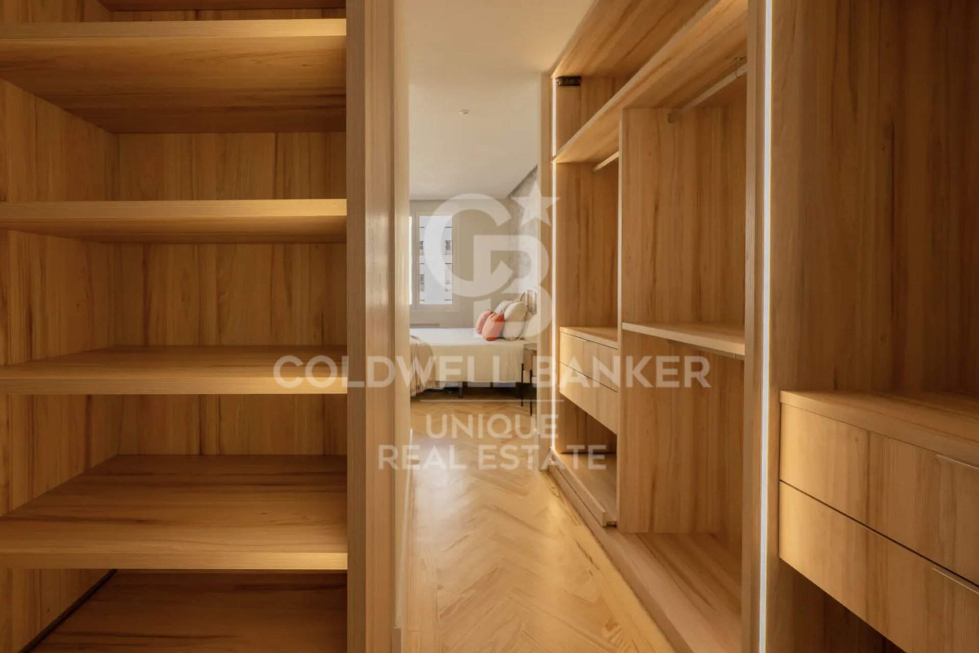 Apartment à Madrid, Espagne 3 chambres, 188 m2 No. 178849