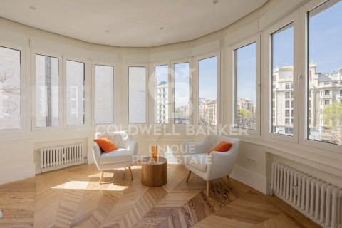 Apartamento en Madrid, España 3 dormitorios, 188 m2 No. 178849