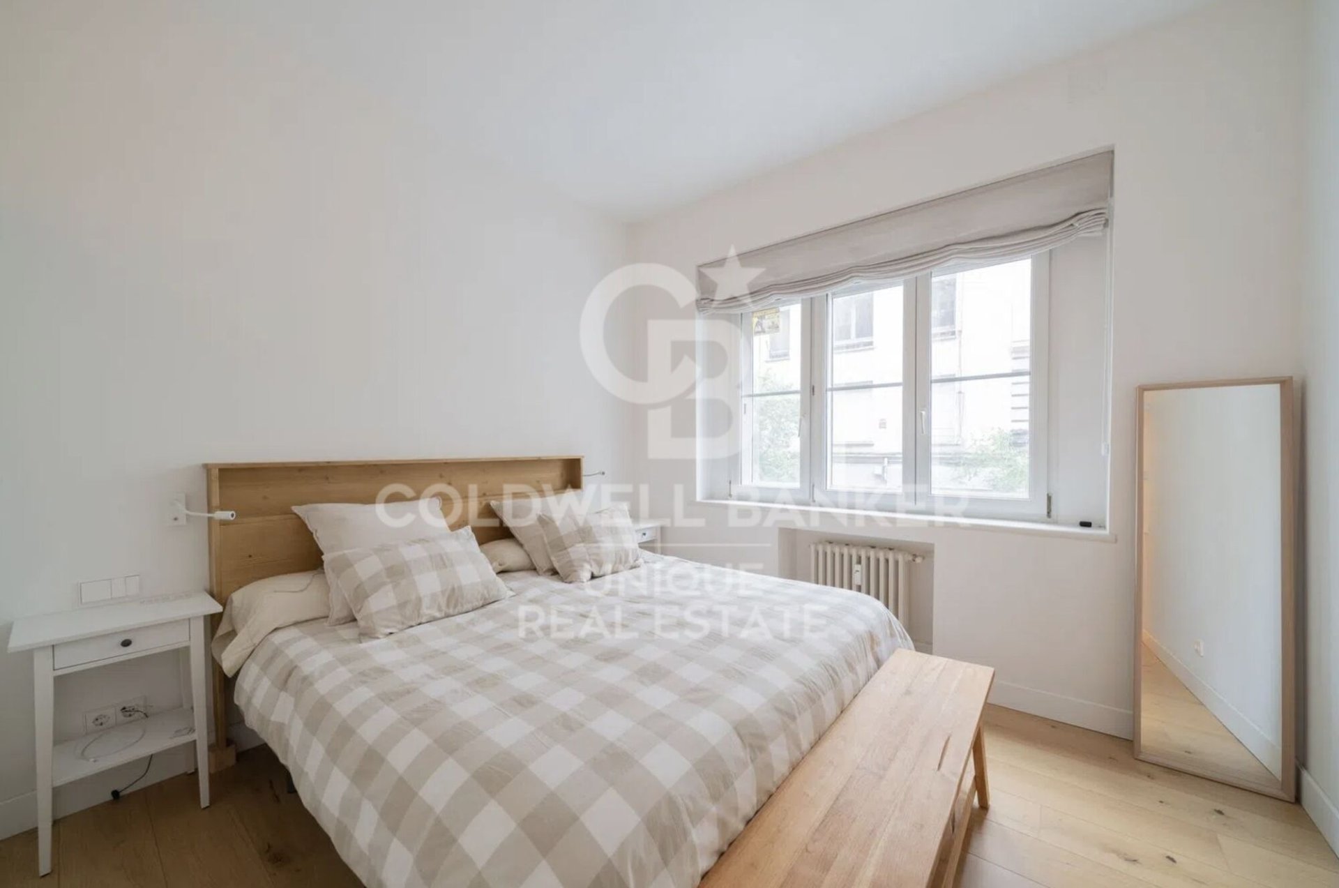 Apartment à Madrid, Espagne 4 chambres, 160 m2 No. 178846
