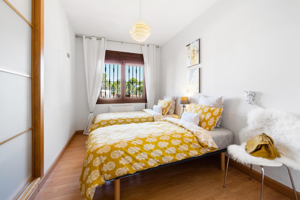 Вилла в Лос Балконес, Аликанте, Испания 5 спален, 225м2 №144795
