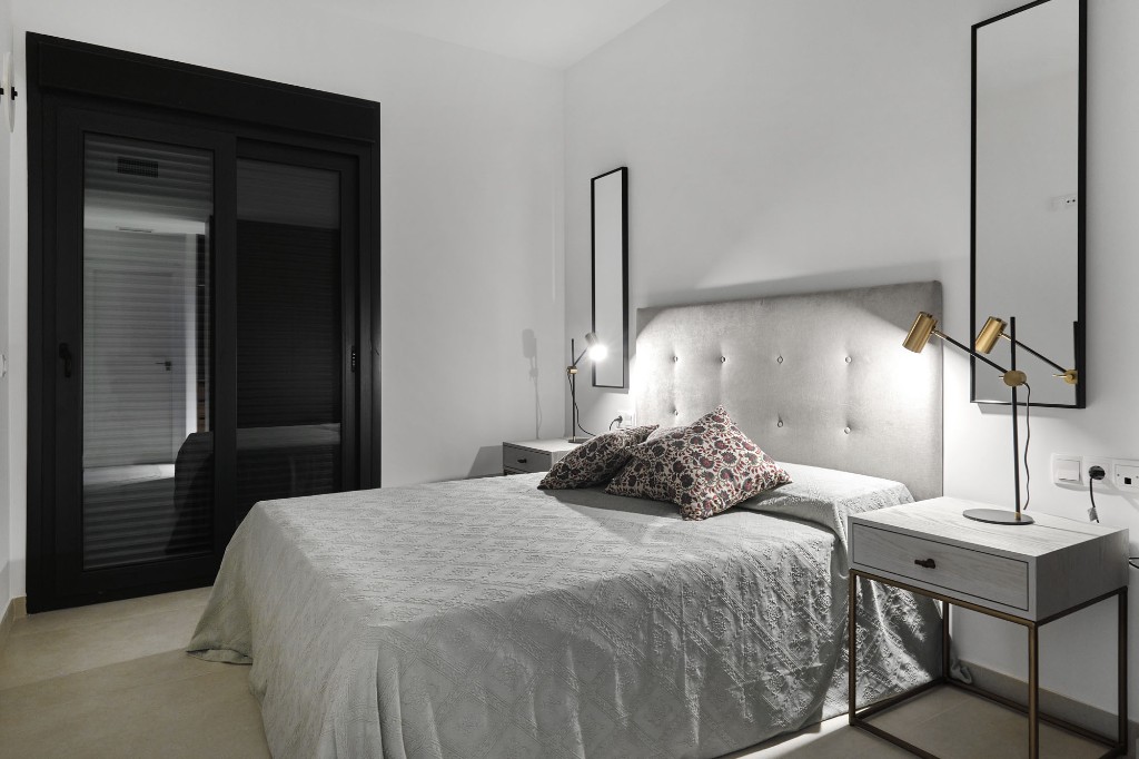 Apartamento en Torrevieja, Alicante, España 2 dormitorios, 90 m2 No. 144793