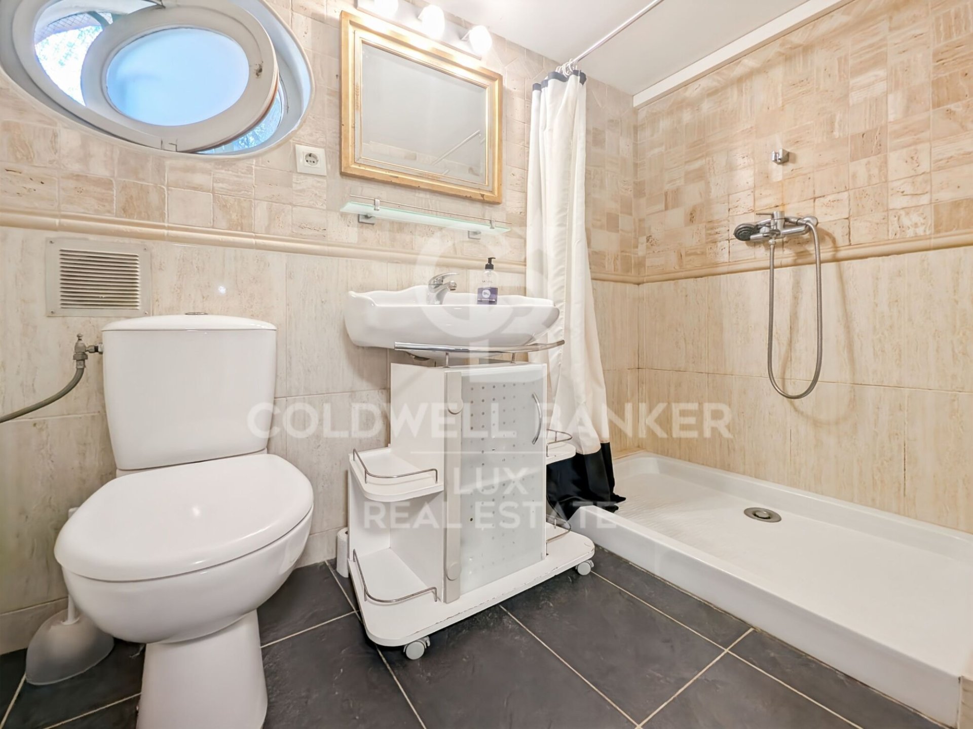 Вилла в Пау, Герона, Испания 8 спален, 408м2 №157659