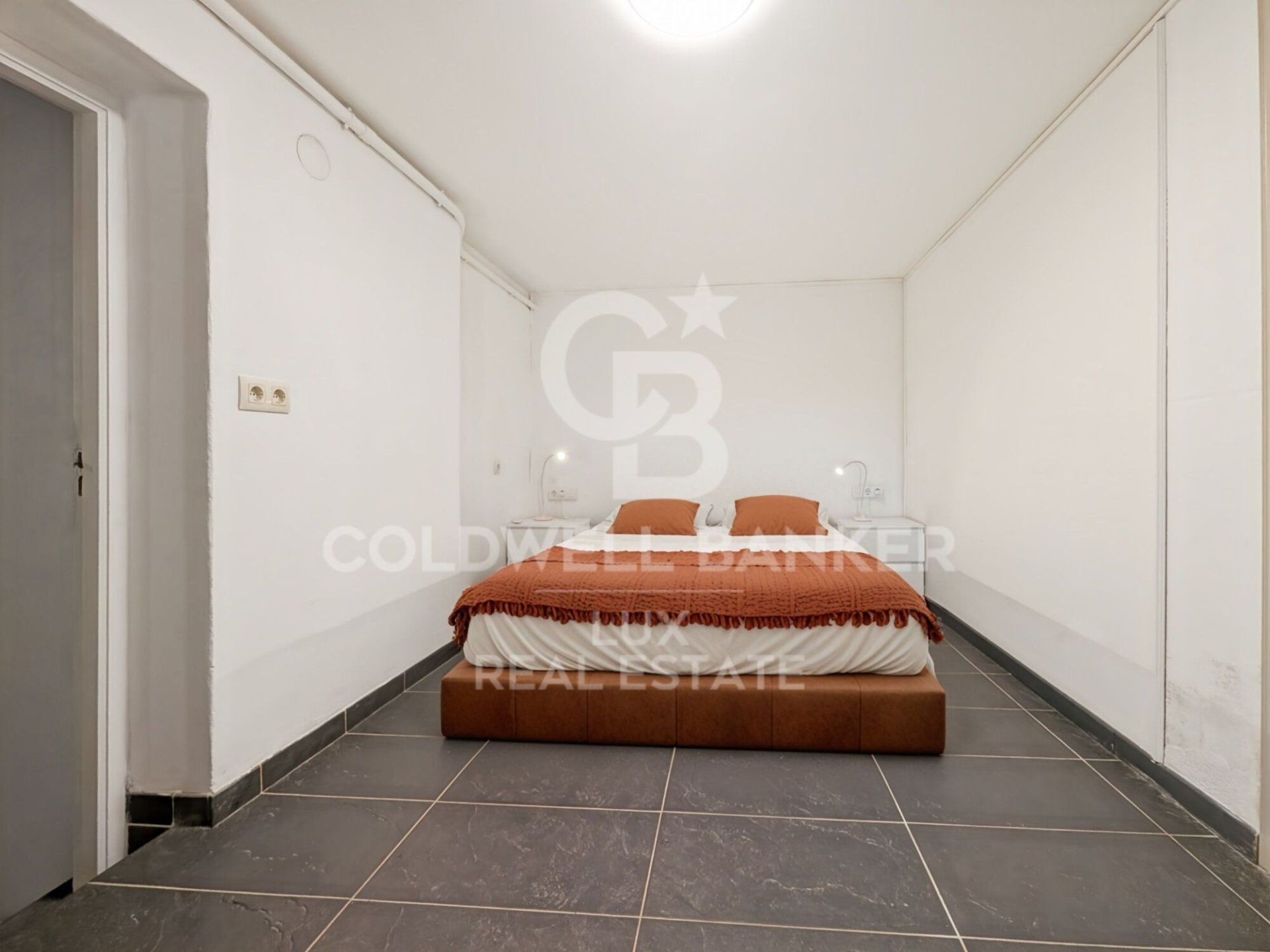 Вилла в Пау, Герона, Испания 8 спален, 408м2 №157659
