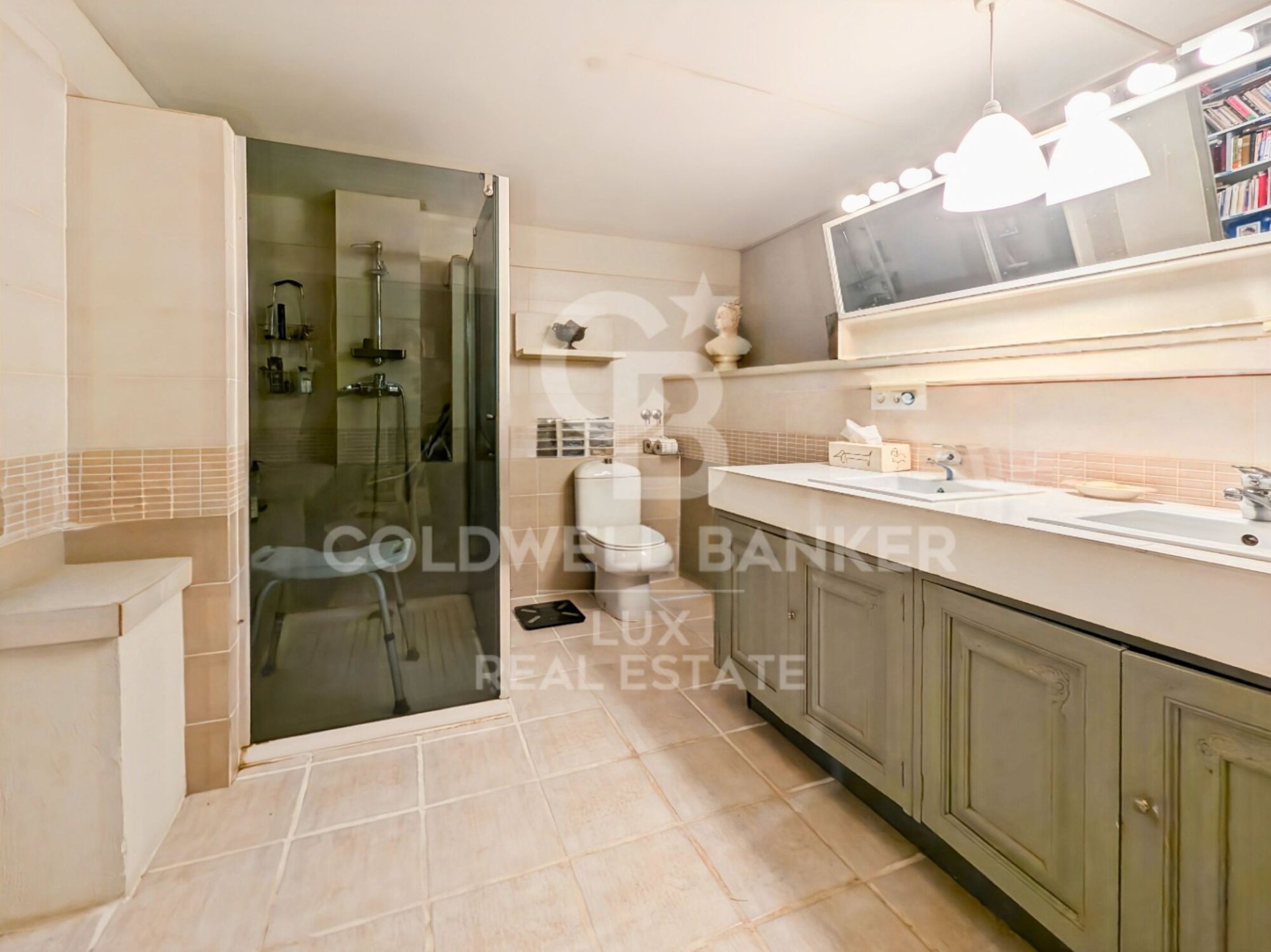 Вилла в Пау, Герона, Испания 8 спален, 408м2 №157659