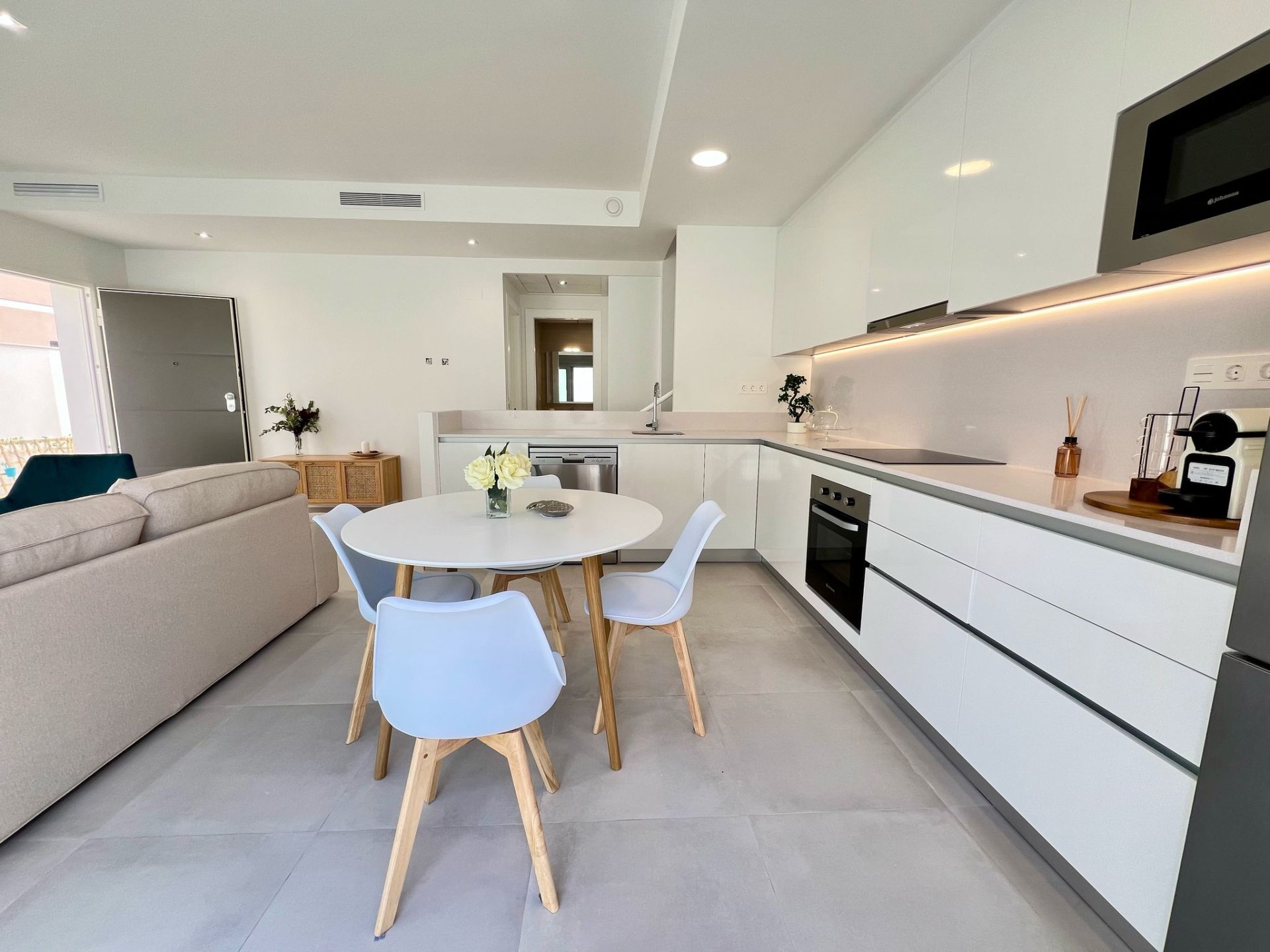 Villa a Villamartin, Alicante, Spagna 3 camere da letto, 117 mq. N° 134076