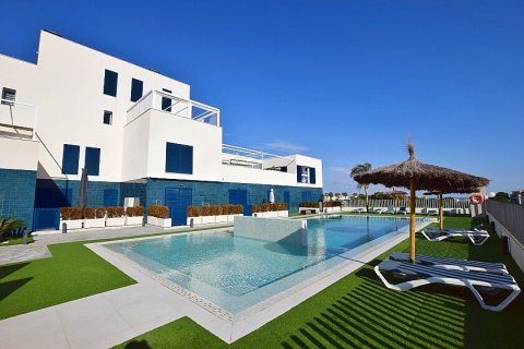 Appartamento a Playa Flamenca II, Alicante, Spagna 2 camere da letto, 70 mq. N° 111403