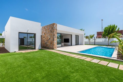 Villa in Los Alcazares, Murcia, Spain 3 bedrooms, 142 sq.m. No. 111375
