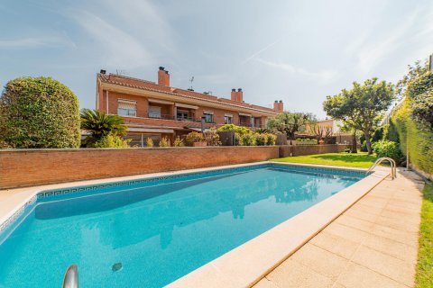 Talo Vilassar de Mar, Barcelona, Espanja 4 makuuhuonetta, 290 m2 No. 141093