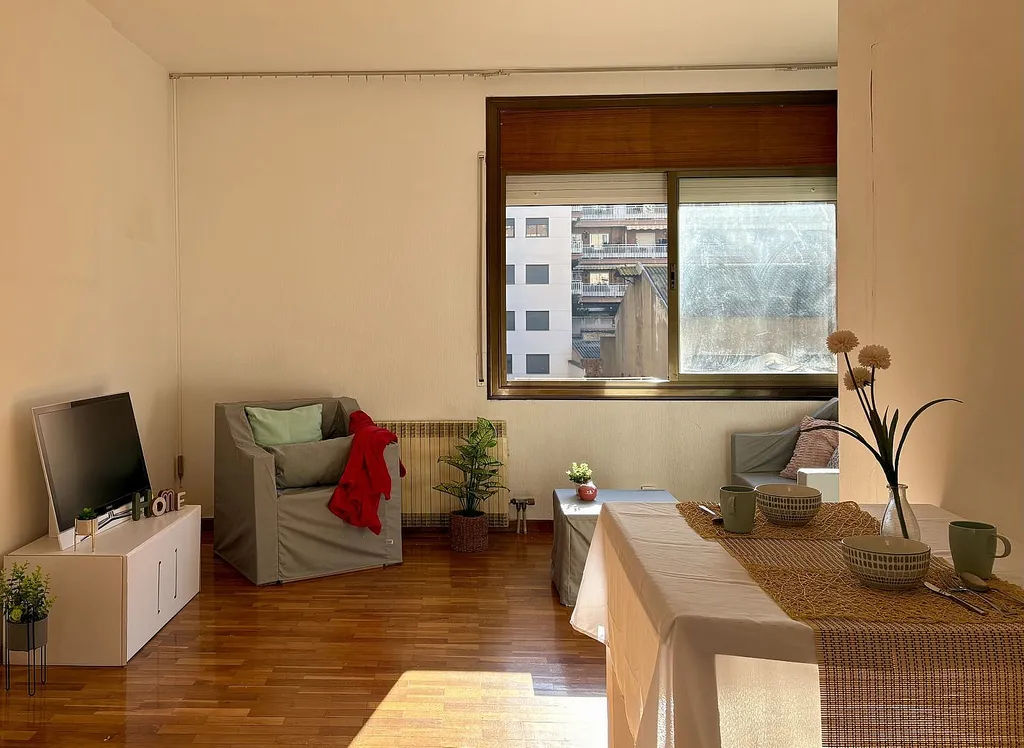 Apartamento en Barcelona, España 3 dormitorios, 80 m2 No. 141090