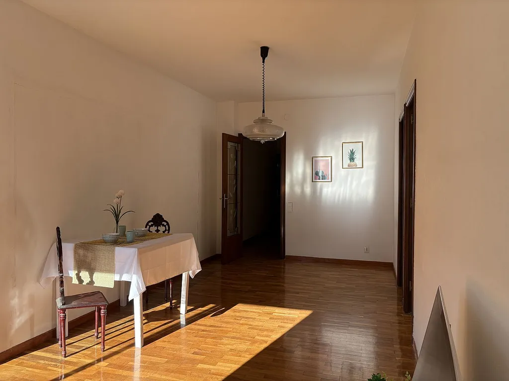 Apartamento en Barcelona, España 3 dormitorios, 80 m2 No. 141090