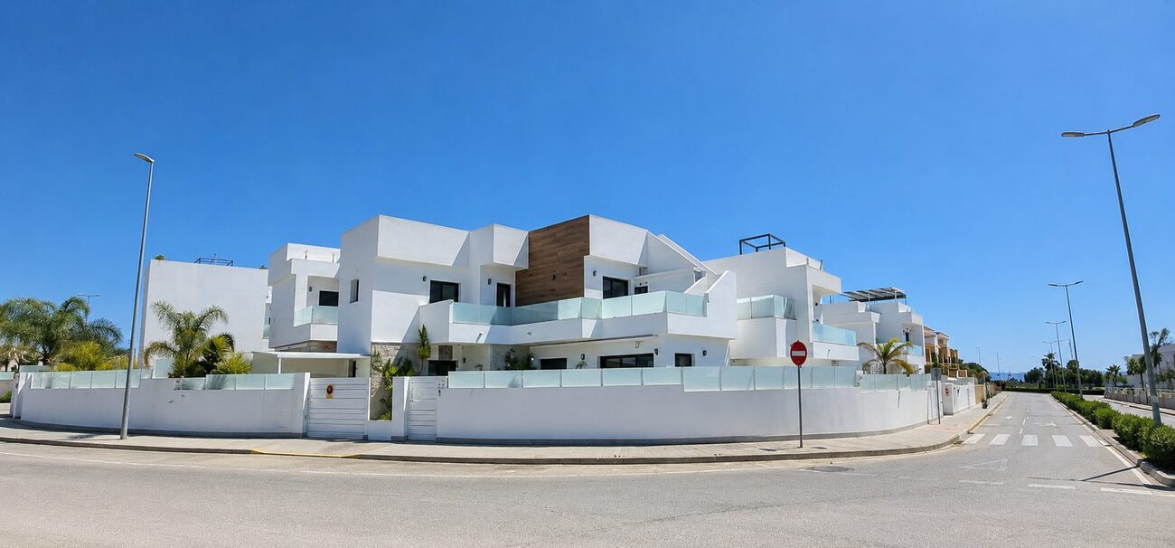 Villa i Los Montesinos, Alicante, Spanien 3 sovrum,  Nr. 195437