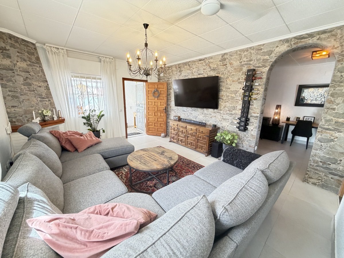 Bungalowi San Luis, Alicante, Espanja 3 makuuhuonetta, 142 m2 No. 195438