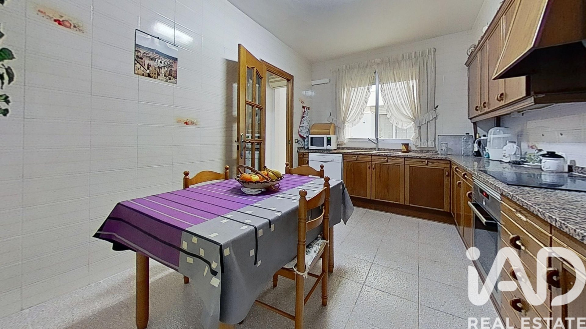 Townhouse in Vila-real, Castellon, Spain 6 bedrooms, 270 sq.m. No. 172910