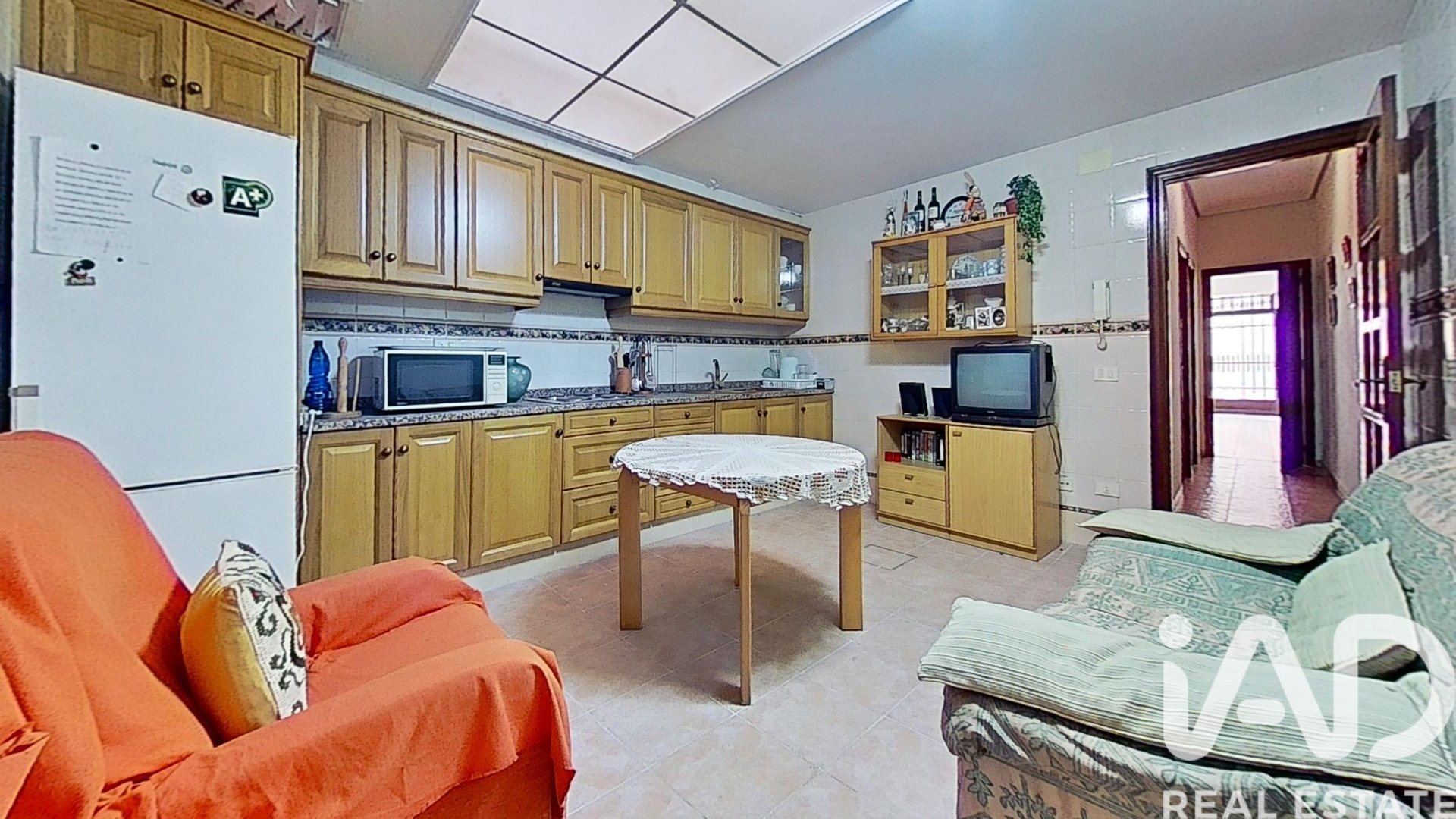 Townhouse in Vila-real, Castellon, Spain 6 bedrooms, 270 sq.m. No. 172910