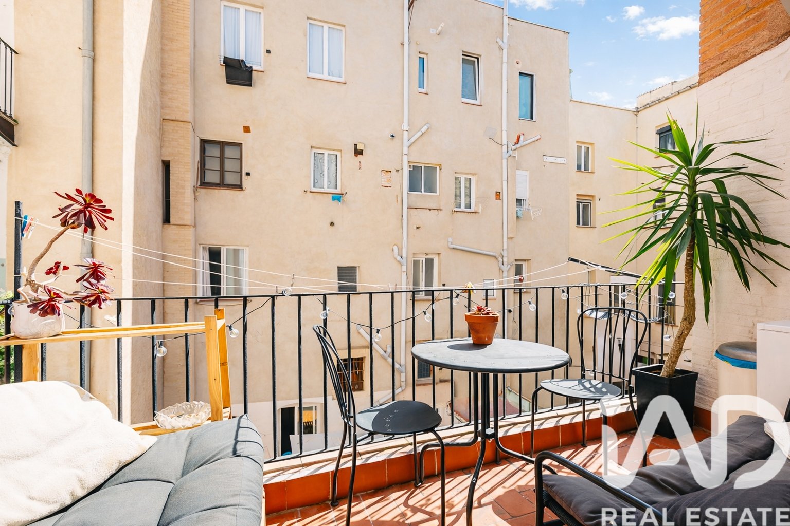 Wohnung in Barcelona, Spanien 2 Schlafzimmer, 54 m2 Nr. 172913