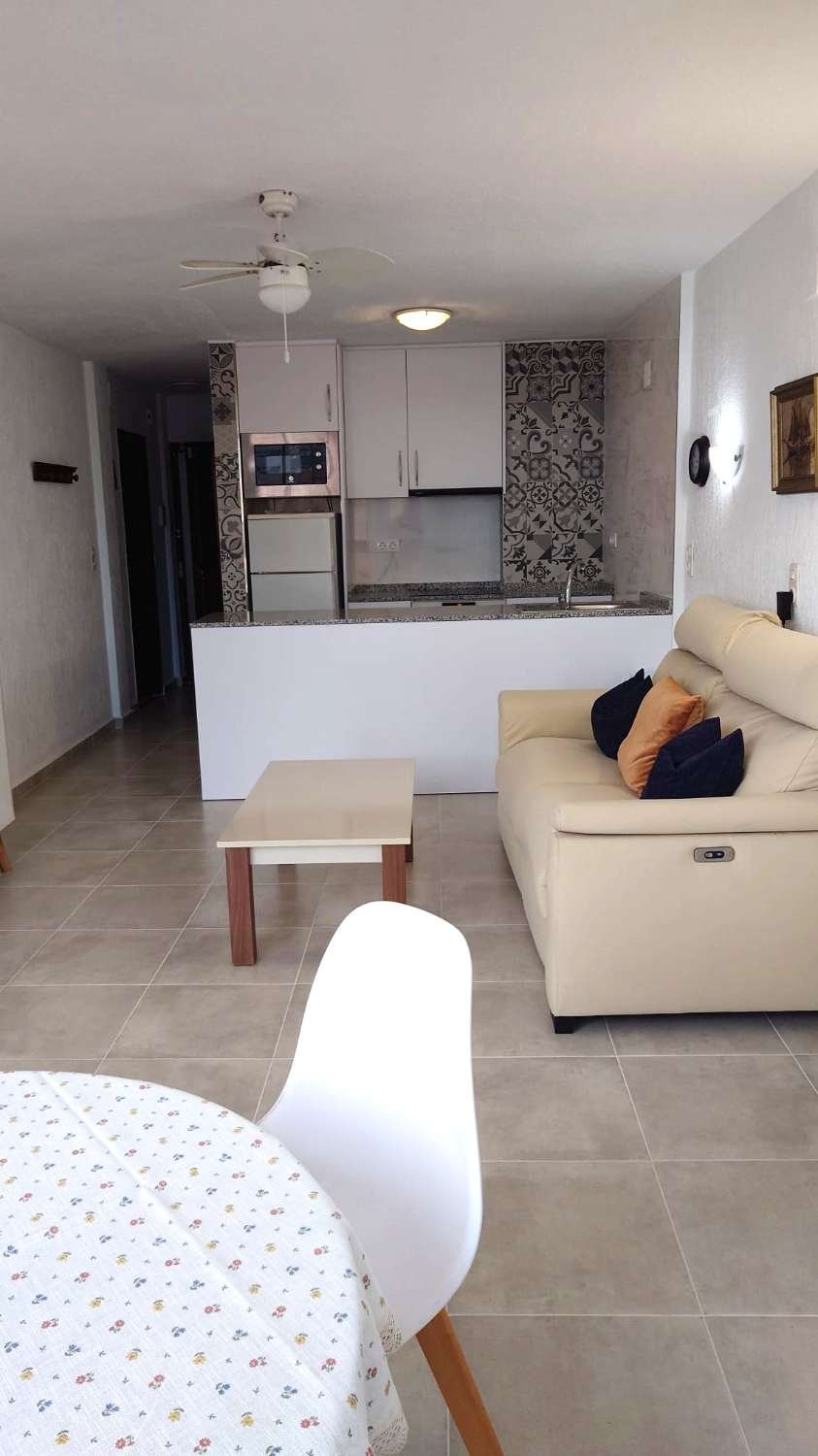 Apartamento en Calpe, Alicante, España 1 dormitorio, 63 m2 No. 196154