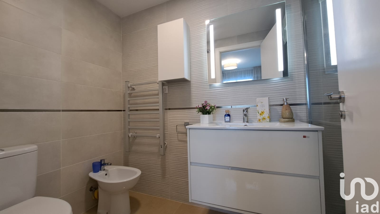 Propiedad comercial en La Ribera De Cabanes, Castellón, España 2 dormitorios, 133 m2 No. 153863