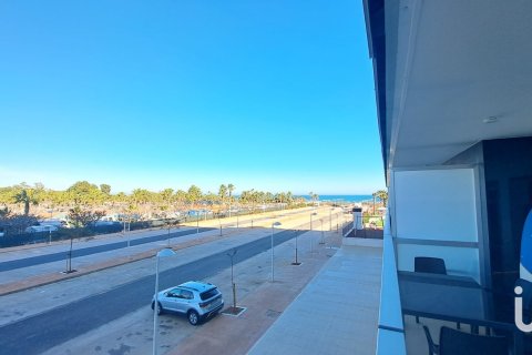 Propiedad comercial en La Ribera De Cabanes, Castellón, España 2 dormitorios, 133 m2 No. 153863