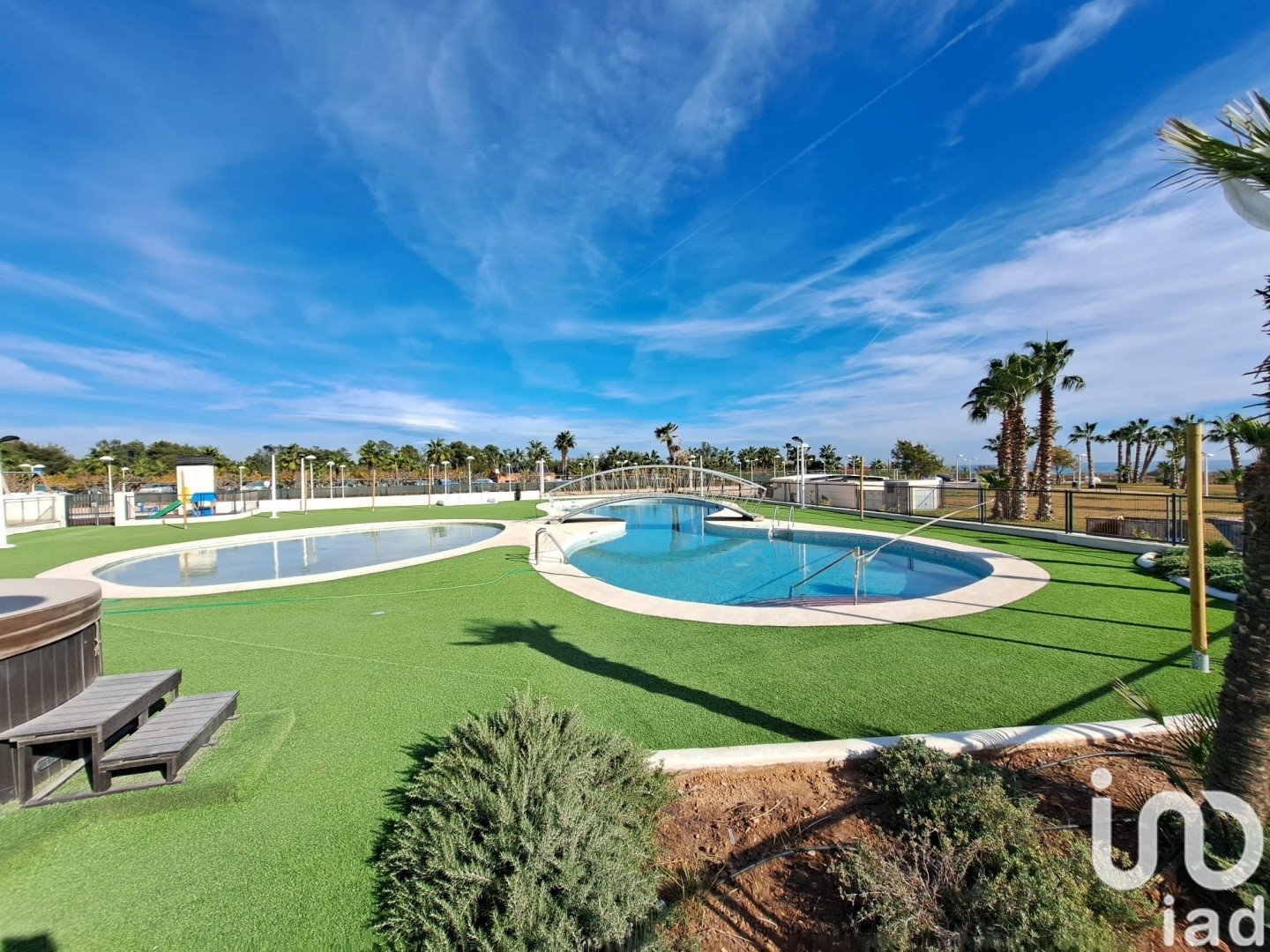 Propiedad comercial en La Ribera De Cabanes, Castellón, España 2 dormitorios, 133 m2 No. 153863
