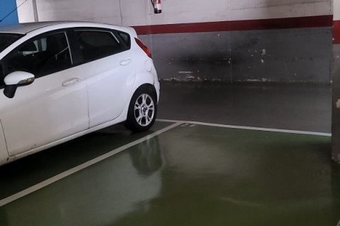 Parking à Barcelona, Espagne 9 m2 No. 185985