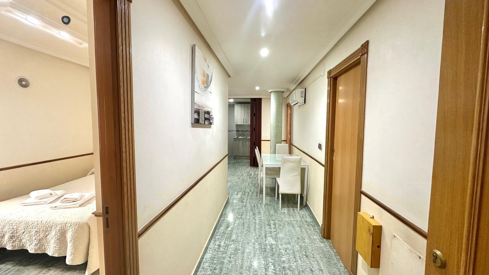 Квартира в Торревьеха, Аликанте, Испания 4 спальни, 189м2 №155654