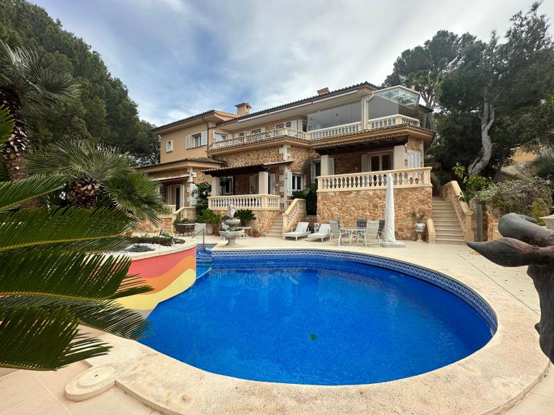 Villa i Costa De La Calma, Mallorca, Spanien 5 sovrum, 300 kvm. Nr. 103175