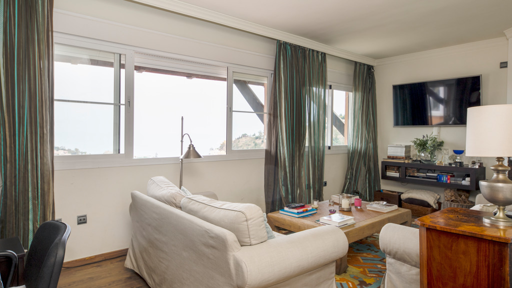 Talo Malaga, Espanja 5 makuuhuonetta, 454 m2 No. 66092