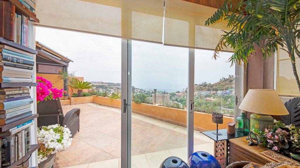Talo Malaga, Espanja 5 makuuhuonetta, 454 m2 No. 66092